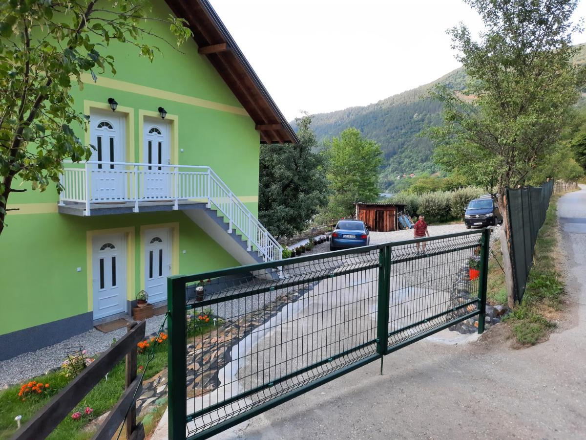 Apartmani Vila Na Drini Foca Luaran gambar
