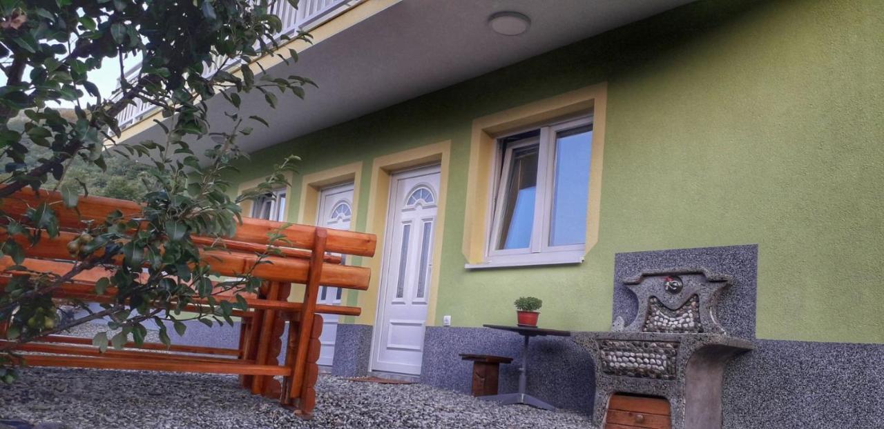 Apartmani Vila Na Drini Foca Luaran gambar