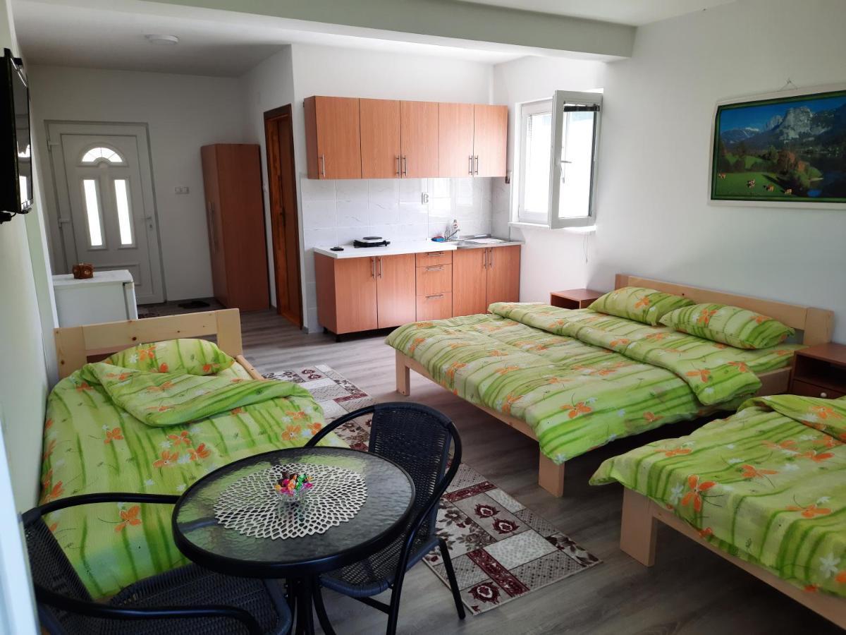 Apartmani Vila Na Drini Foca Luaran gambar