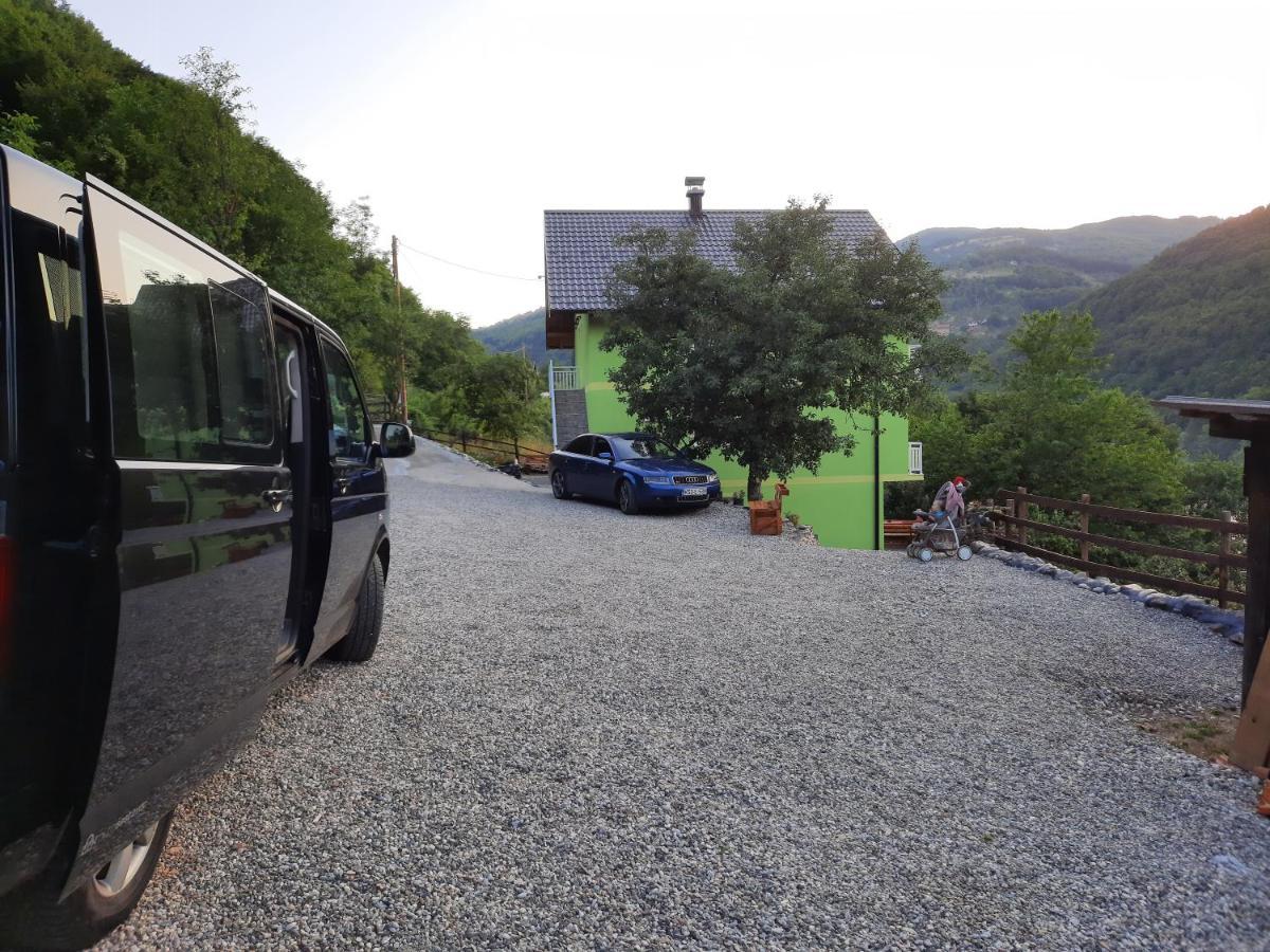 Apartmani Vila Na Drini Foca Luaran gambar