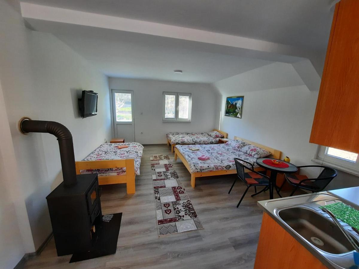 Apartmani Vila Na Drini Foca Luaran gambar