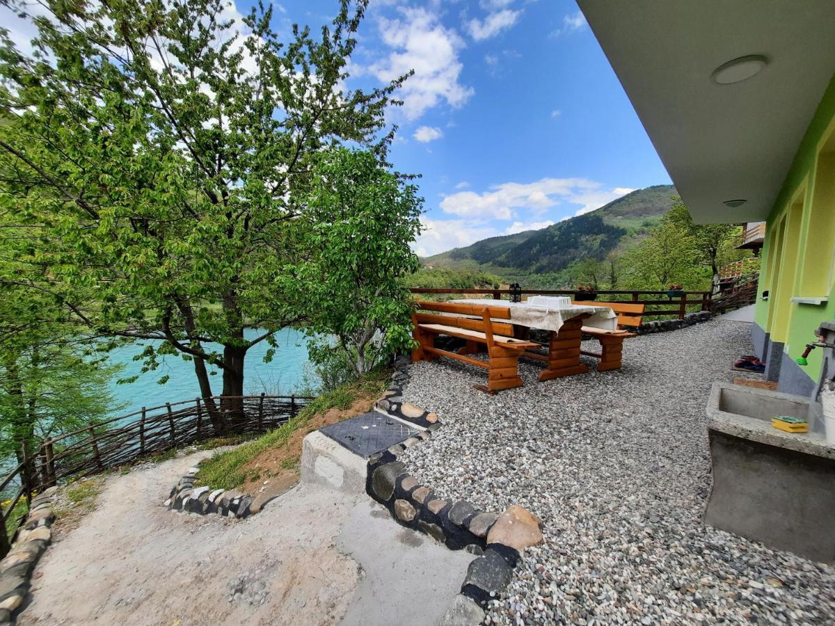 Apartmani Vila Na Drini Foca Luaran gambar